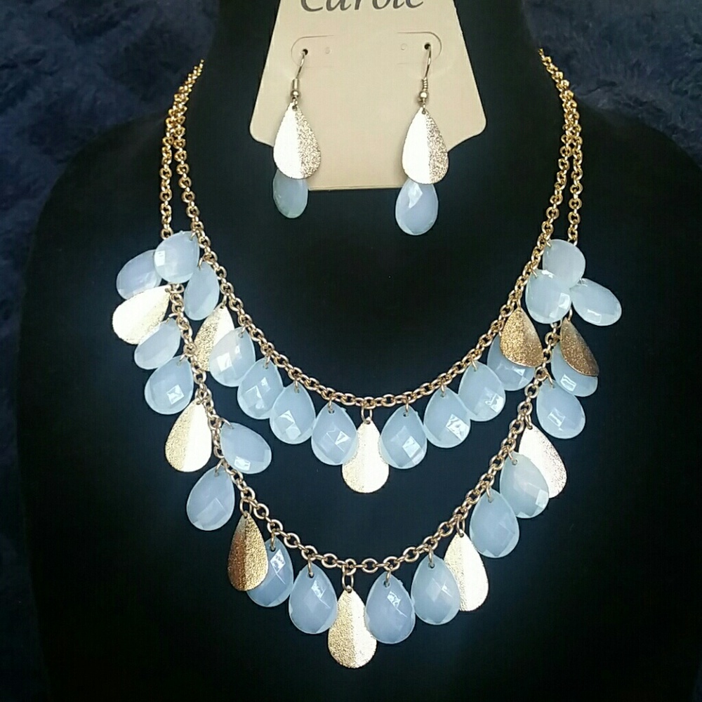 Beautiful teardrop statement necklace and pair of